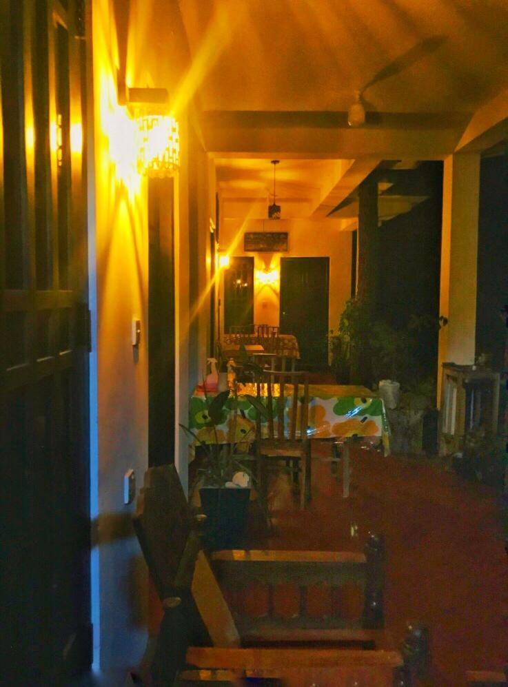 Smashing Inn ダンブッラ エクステリア 写真